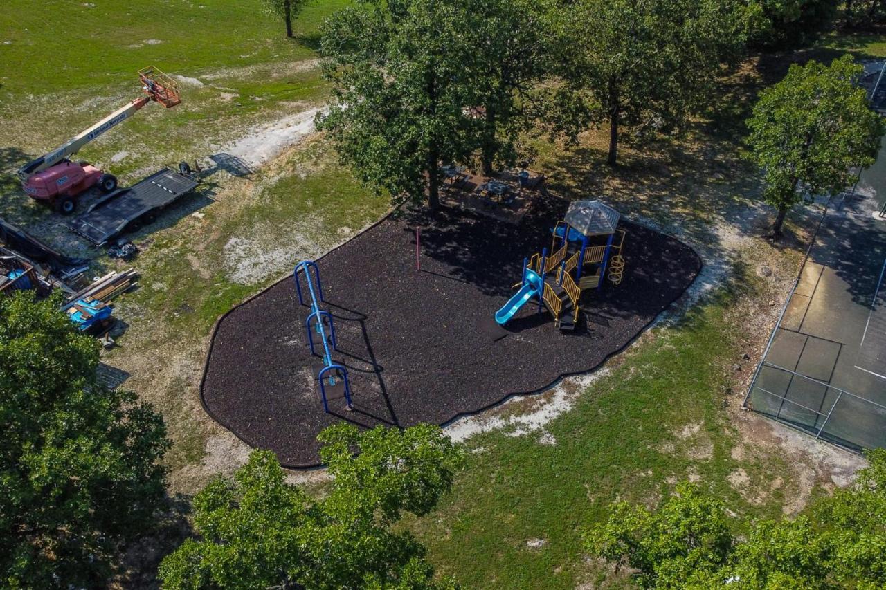 Eagle Nest Resort Pristine Dream Branson Exterior photo